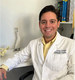 Dr. Fernando Bermudez.